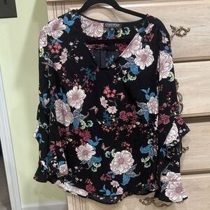 Context Women's Floral Blouse - Black, Pink, and Blue